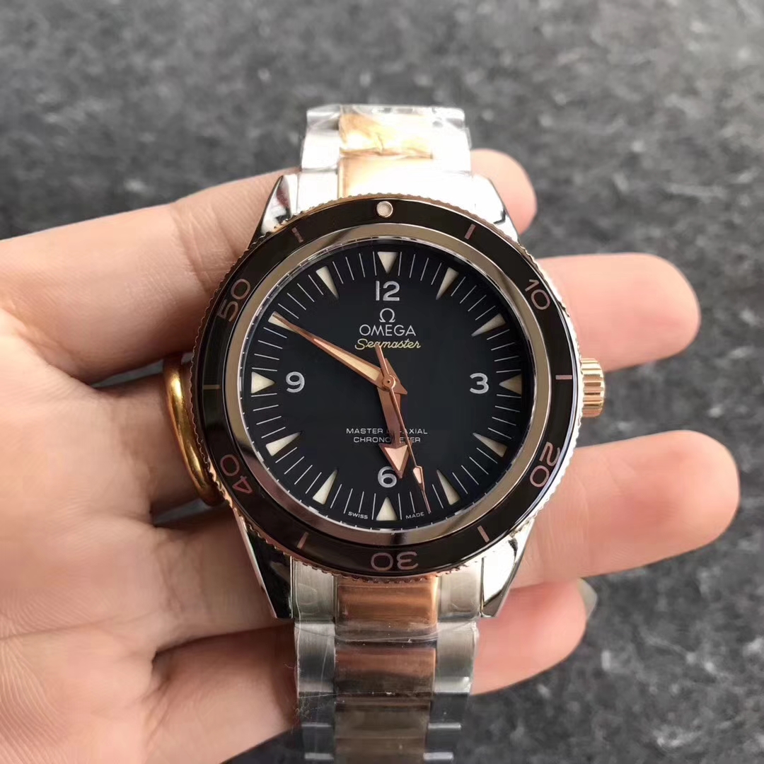 【XF廠】歐米茄（Omega）海馬300黑盤間金鋼帶版壹比壹精仿手錶