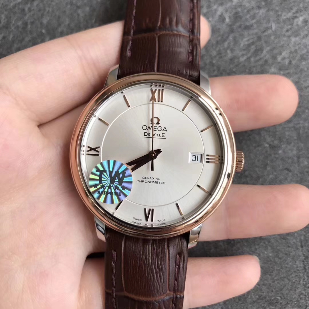 【TW廠】歐米茄碟飛典雅系列間金藍白面皮帶版精仿手錶